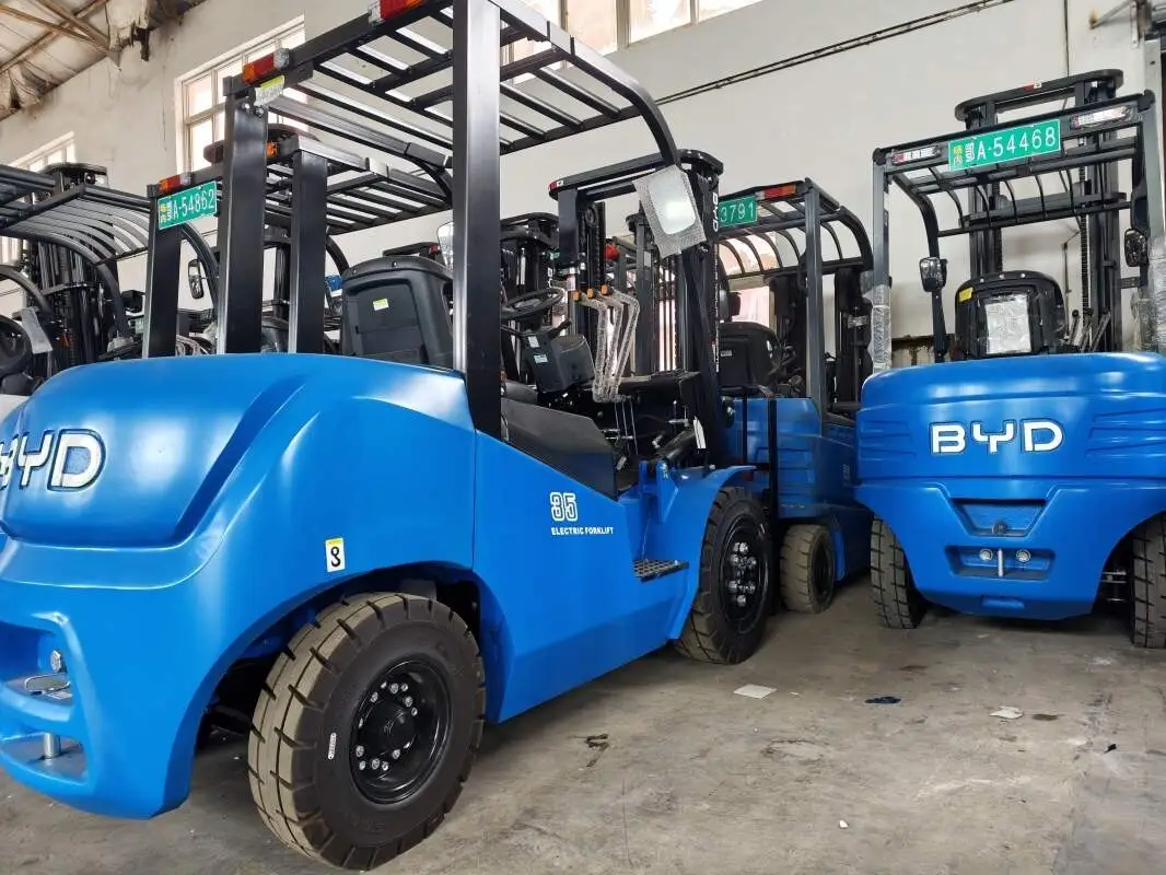 BYD forklift business docking phone(Image1)