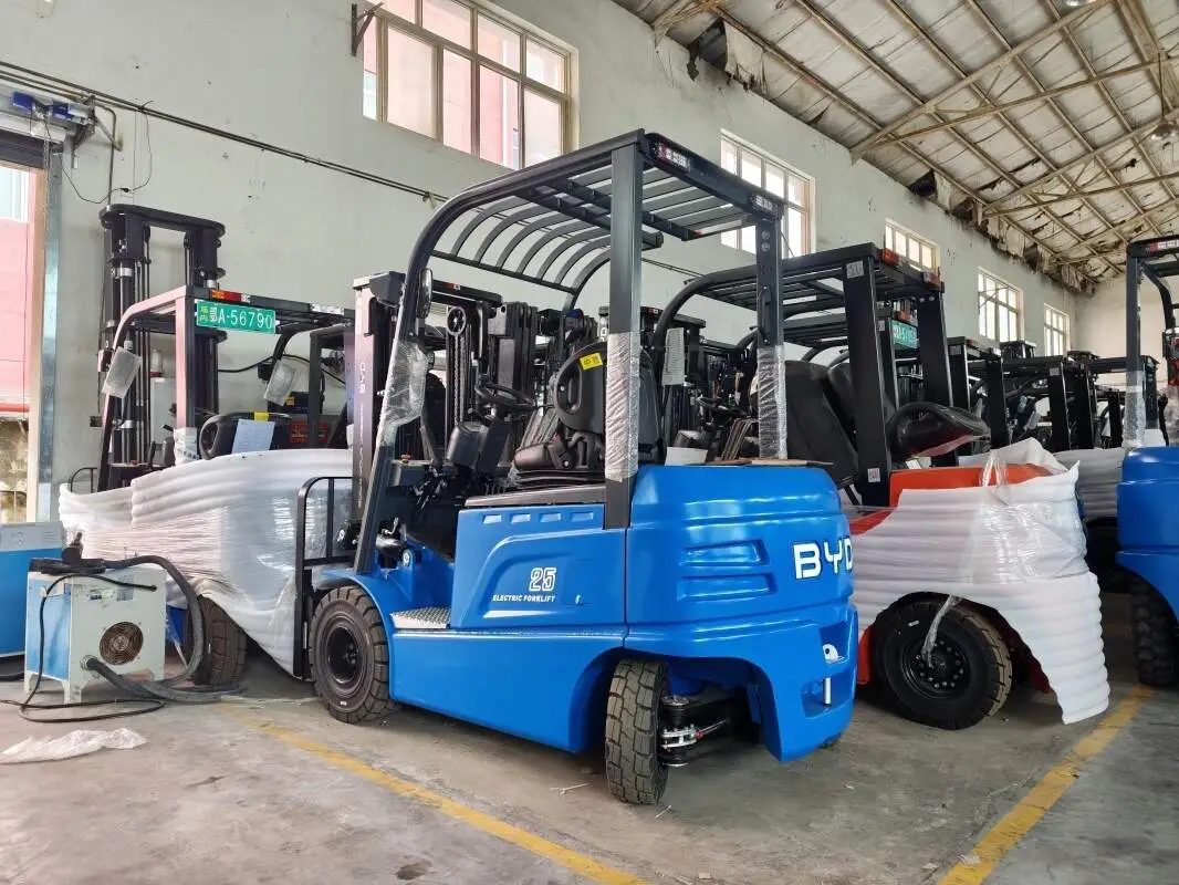How to choose BYD R16P and CQD16 reach forklifts? Warehouse selection reference(Image1)