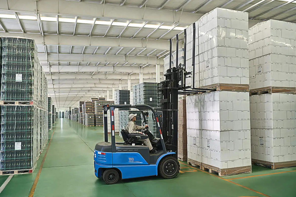 Applicable channel width of 1.5-ton lithium-ion forklift, reference standard for plant renovation(Image1)