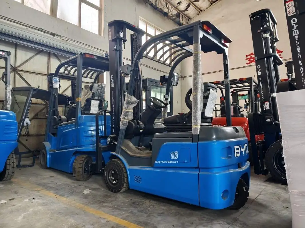 How to Determine the Correct Load Capacity for Your Electric Forklift(Image1) How to Determine the Correct Load Capacity for Your Electric Forklift(Image1)
